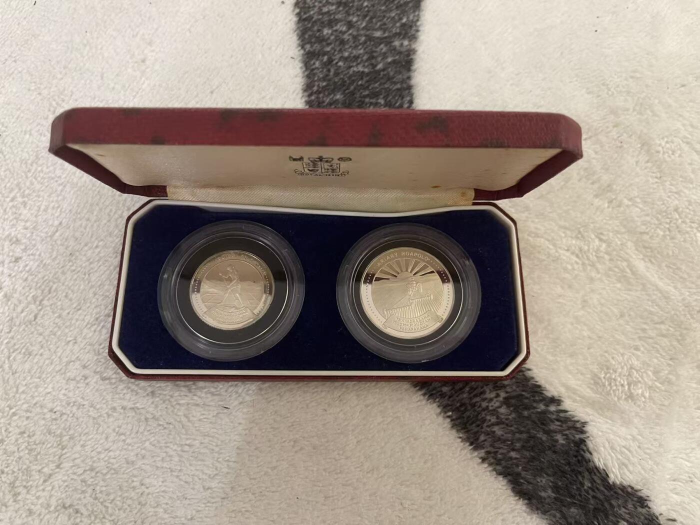 ❤️【币观天下】❤️ 第343期钱币秒杀拍卖场- 2026.3.6周五晚上6点半场 长期征集拍品  马达加斯加1978年FAO世界粮农组织纪念银币2枚套 品相如图 少见