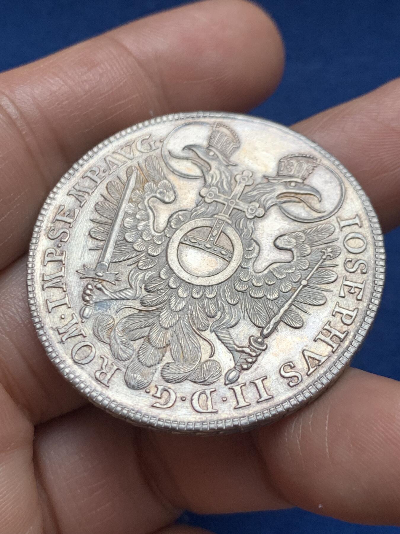 《竞宝斋》第467场 周日，周一 2场连拍 （全场包邮）欢迎送拍 德国1768年纽伦堡市景观泰勒，细节保存得不错，可惜底板有刮痕