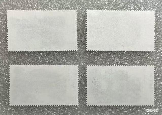 “上海豫园”邮票1套4枚。