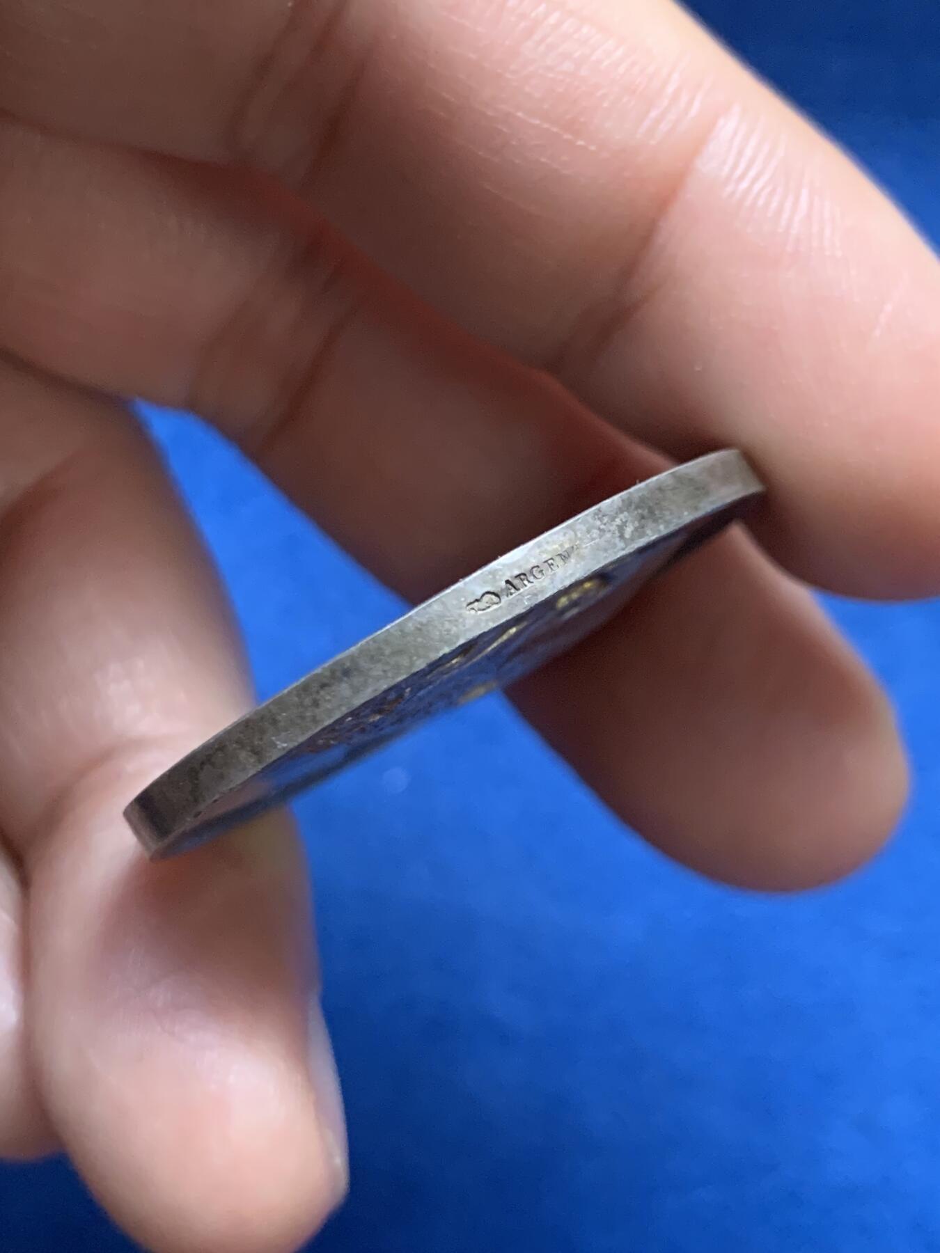 《竞宝斋》第467场 周日，周一 2场连拍 （全场包邮）欢迎送拍 19世纪法国医学之父希波克拉底银章 18.5克 34mm 丰饶角银标