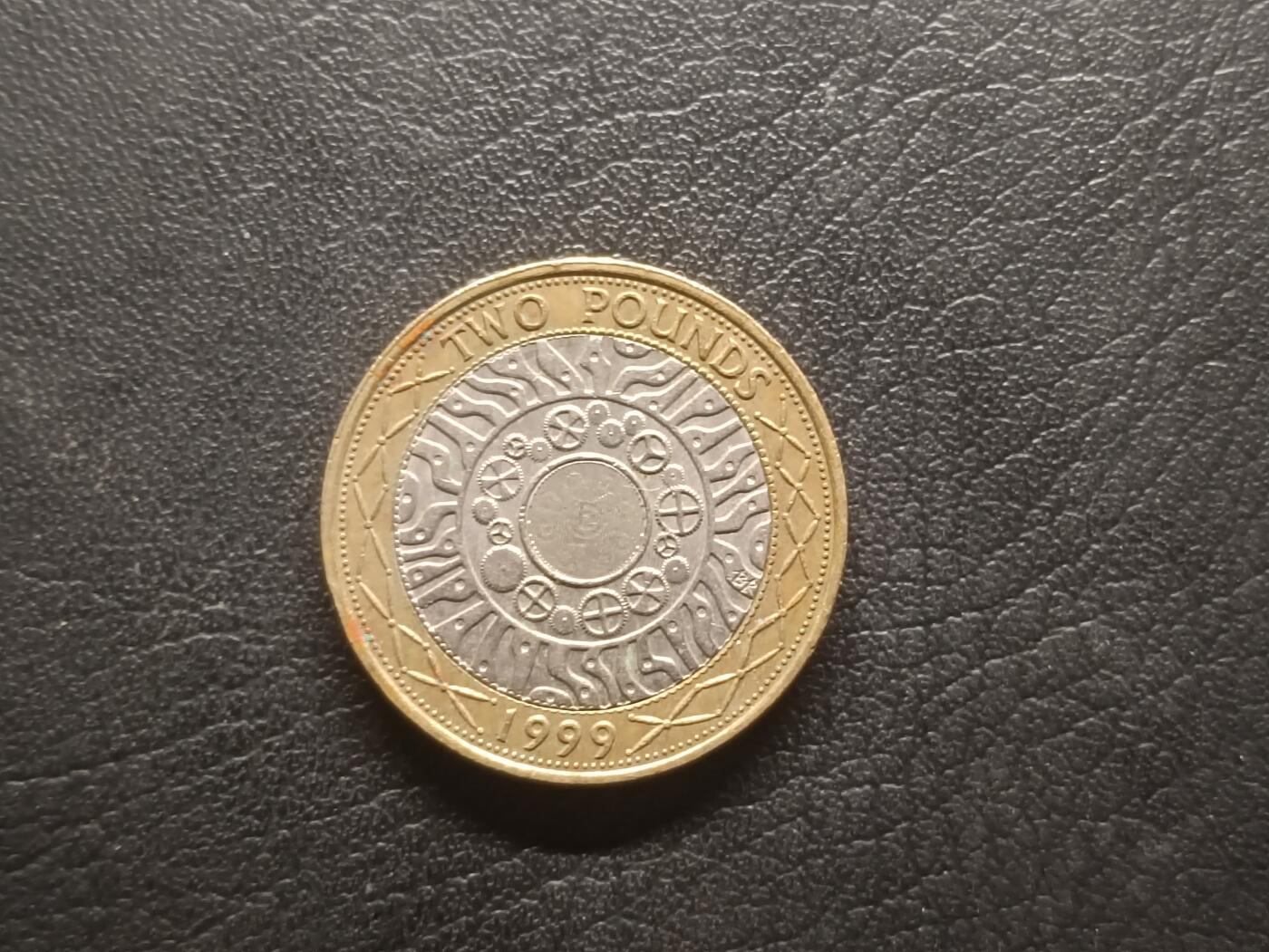 荟藏特别场次第四期——“社长的钢镚堆” 英国1999年2镑双色币 