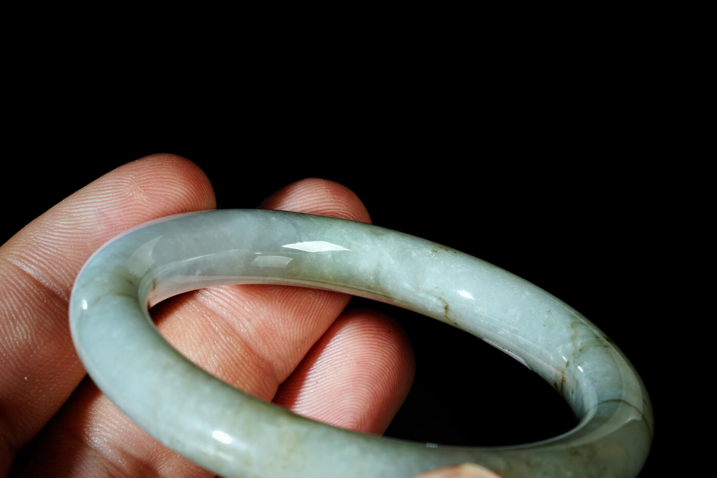 上海都达杂项专场四十四【全场包邮】  天然翡翠（A货）圆条手镯 附鉴定证书91-75
