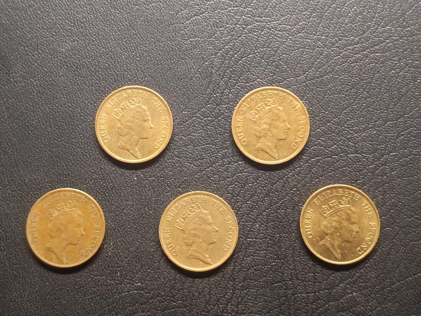 荟藏特别场次第四期——“社长的钢镚堆” 香港一毫批量五枚，女王头像