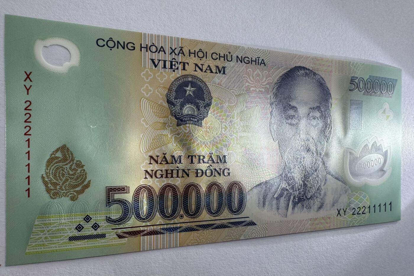 2026第4场（总第231期）：精品测试钞、外钞综合场  数二老虎号22211111 越南2022年版500000盾Guardian基材塑料钞UNC