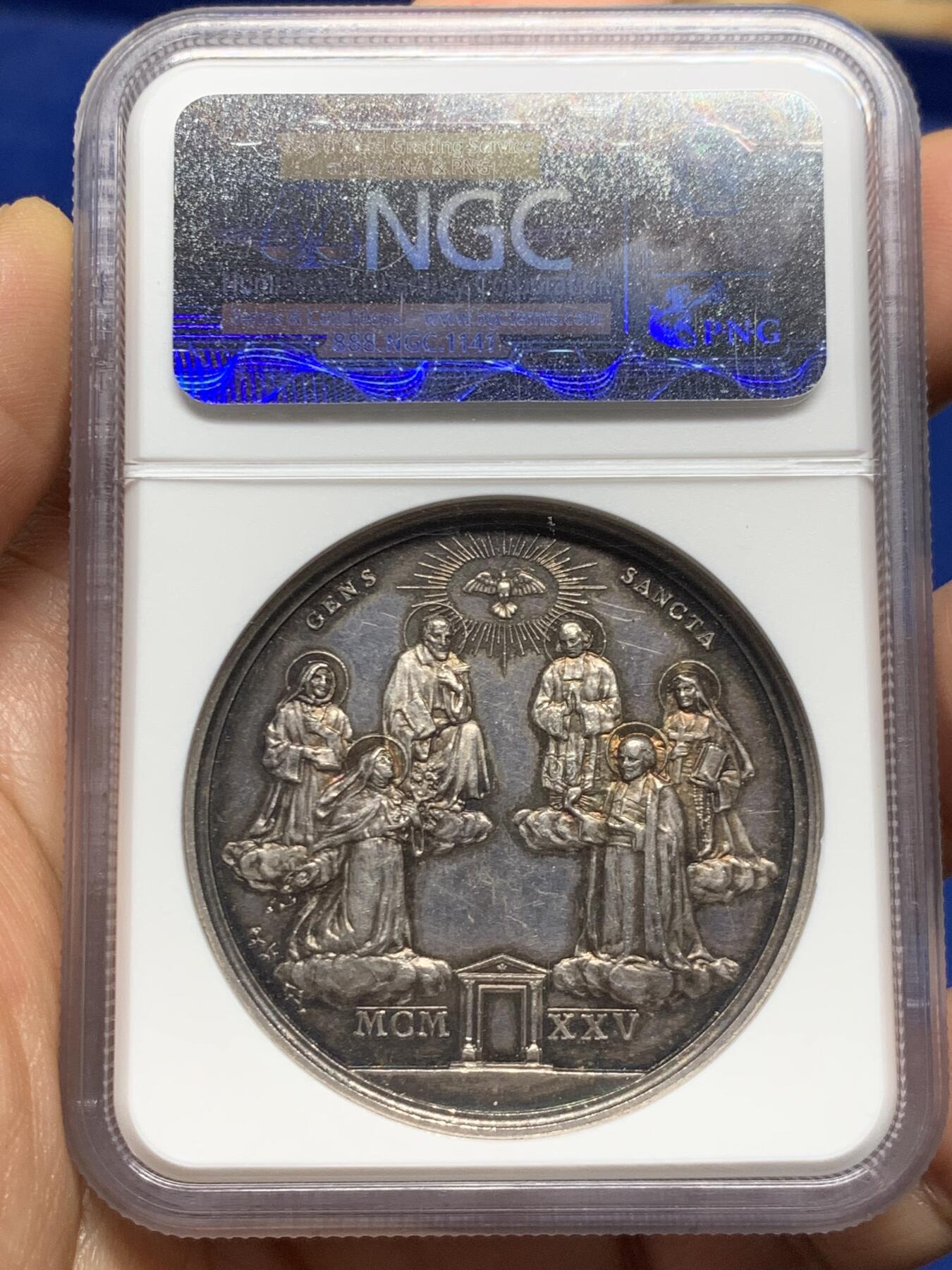 《竞宝斋》第467场 周日，周一 2场连拍 （全场包邮）欢迎送拍 NGC AU58 梵蒂冈 1925年 庇护十一银章 加厚盒