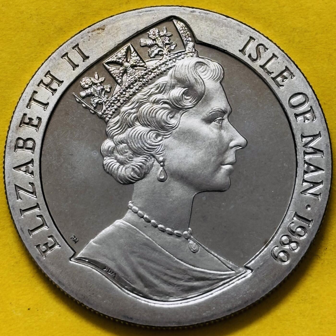 文馨钱币收藏第 295 场，（元宵场）各种银币散币纪念章，长期接代拍业务 全新 1989 年马恩岛 1 克朗精制纪念币，皇家访问