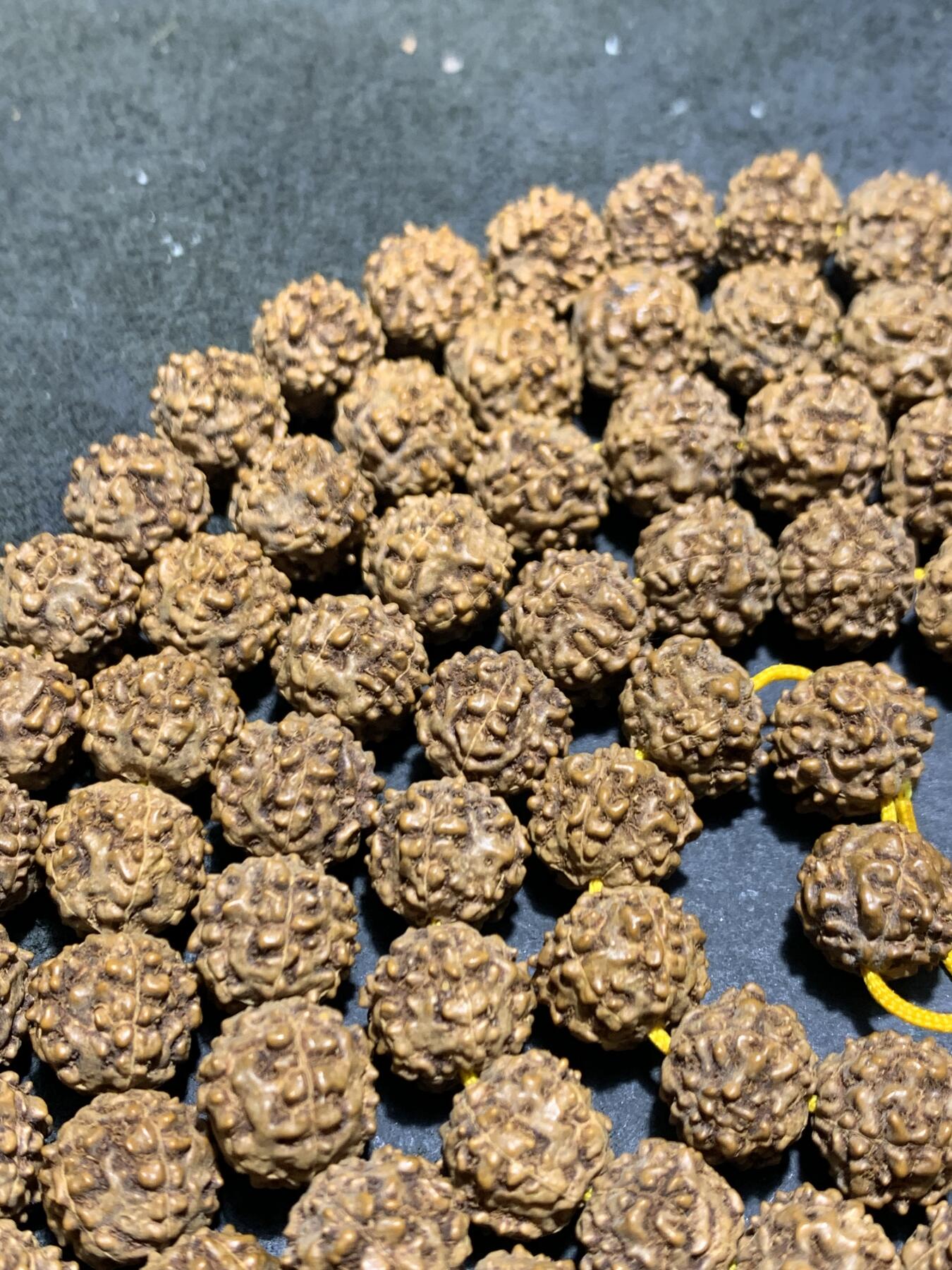 精美黄皮荔枝纹原生态小金刚菩提108手串一条