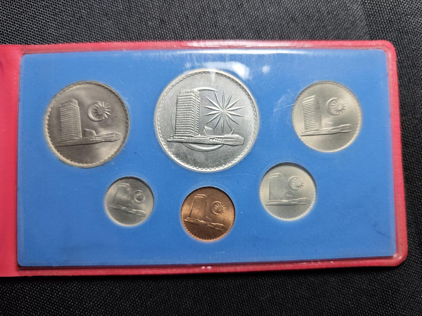 KK钱币收藏小铺   套币 批量/好品散币专场 2月预留时间 周末发货  马来西亚大厦版大小面值一套