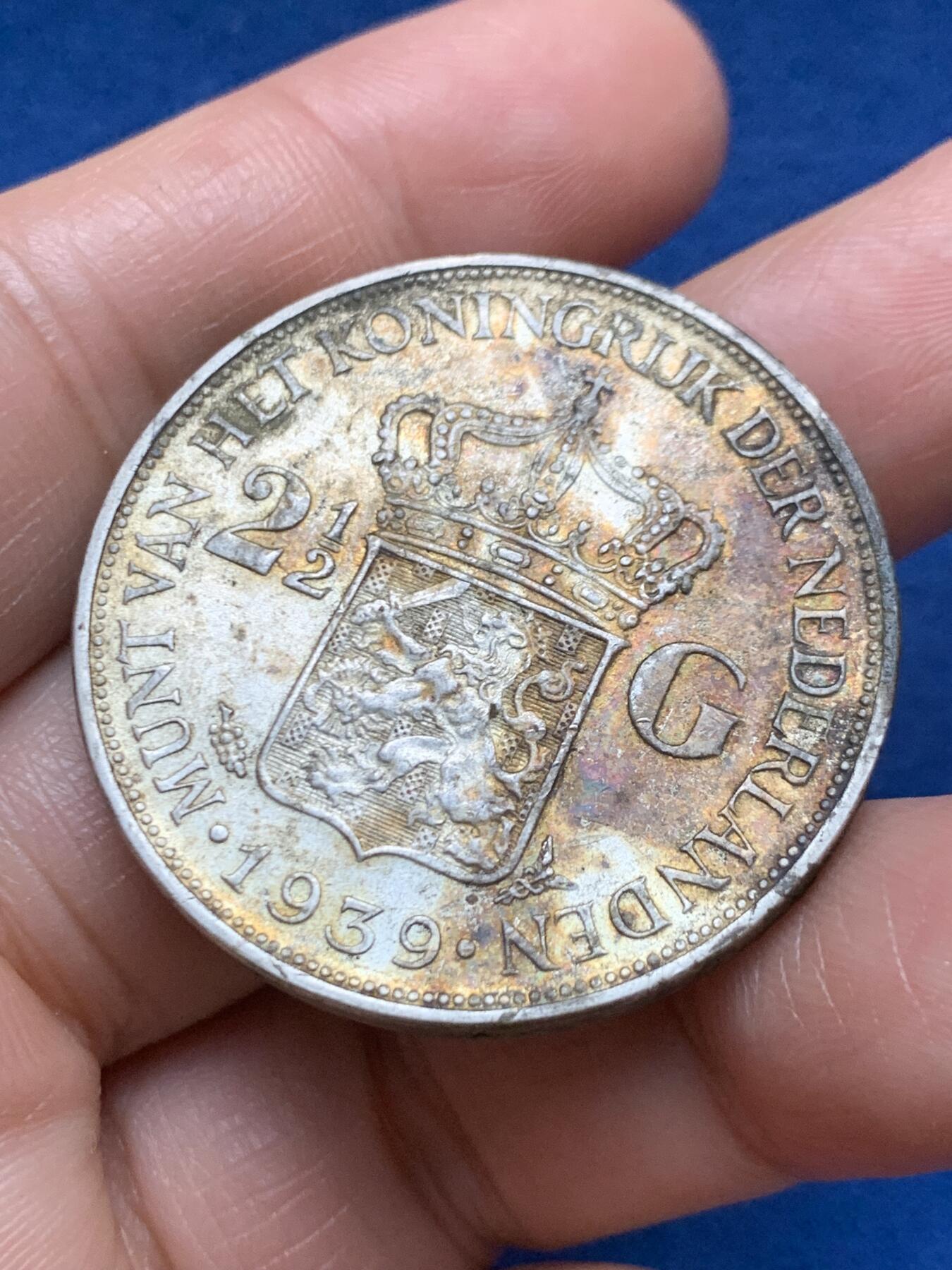 《竞宝斋》第467场 周日，周一 2场连拍 （全场包邮）欢迎送拍 荷兰1939年威廉敏那女王2.5盾银币