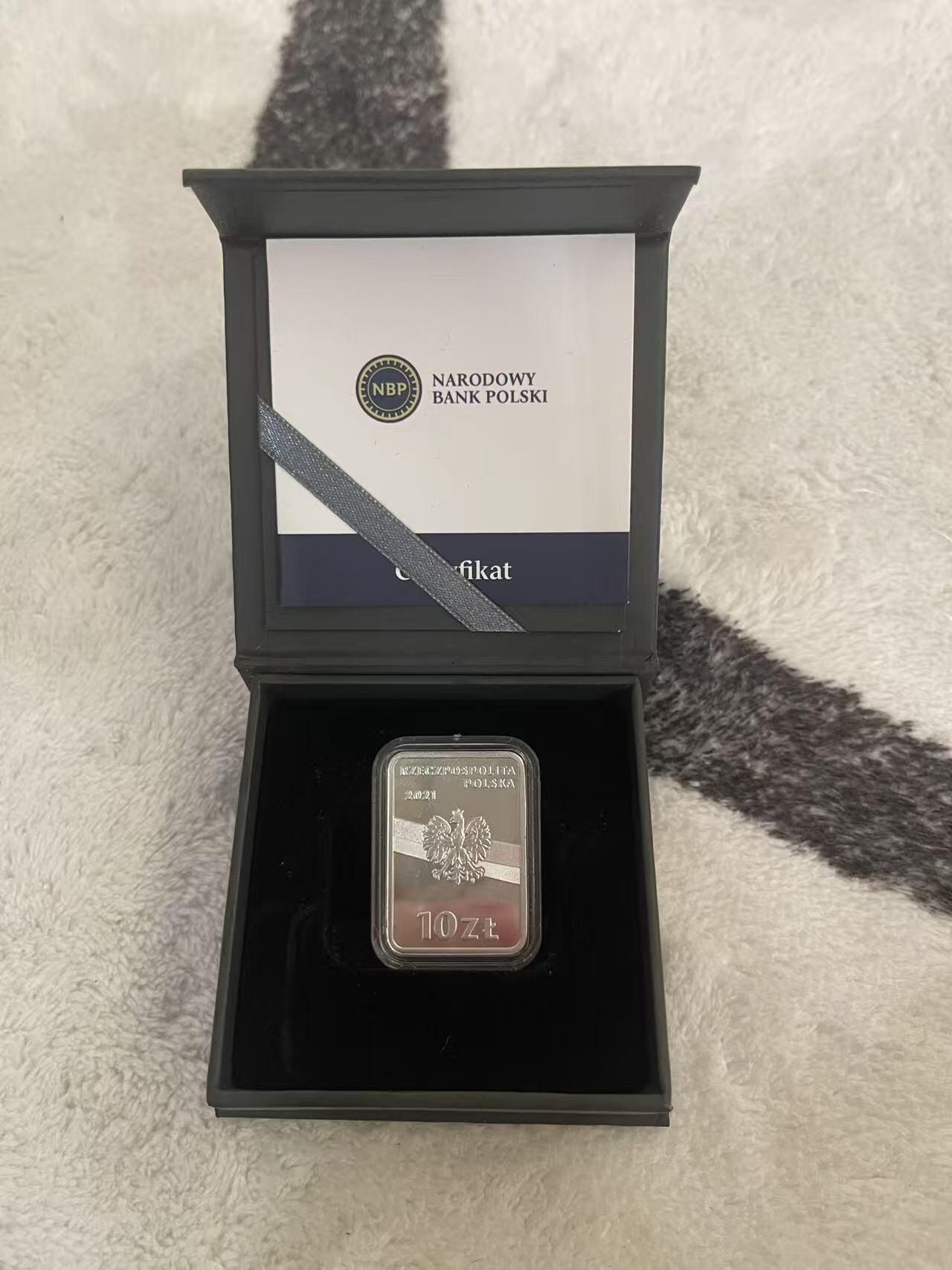 ❤️【币观天下】❤️ 第343期钱币秒杀拍卖场- 2026.3.6周五晚上6点半场 长期征集拍品  波兰2021年波兰前总统-伊格纳齐达申斯基精制异形银币 波兰造币厂官方原包装 盒证全齐 面值10zl