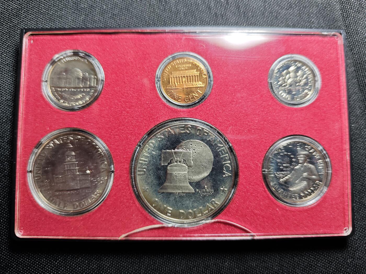 KK钱币收藏小铺   套币 批量/好品散币专场 2月预留时间 周末发货   1975美国大小面值清年精制套币 含艾克大一元精制币