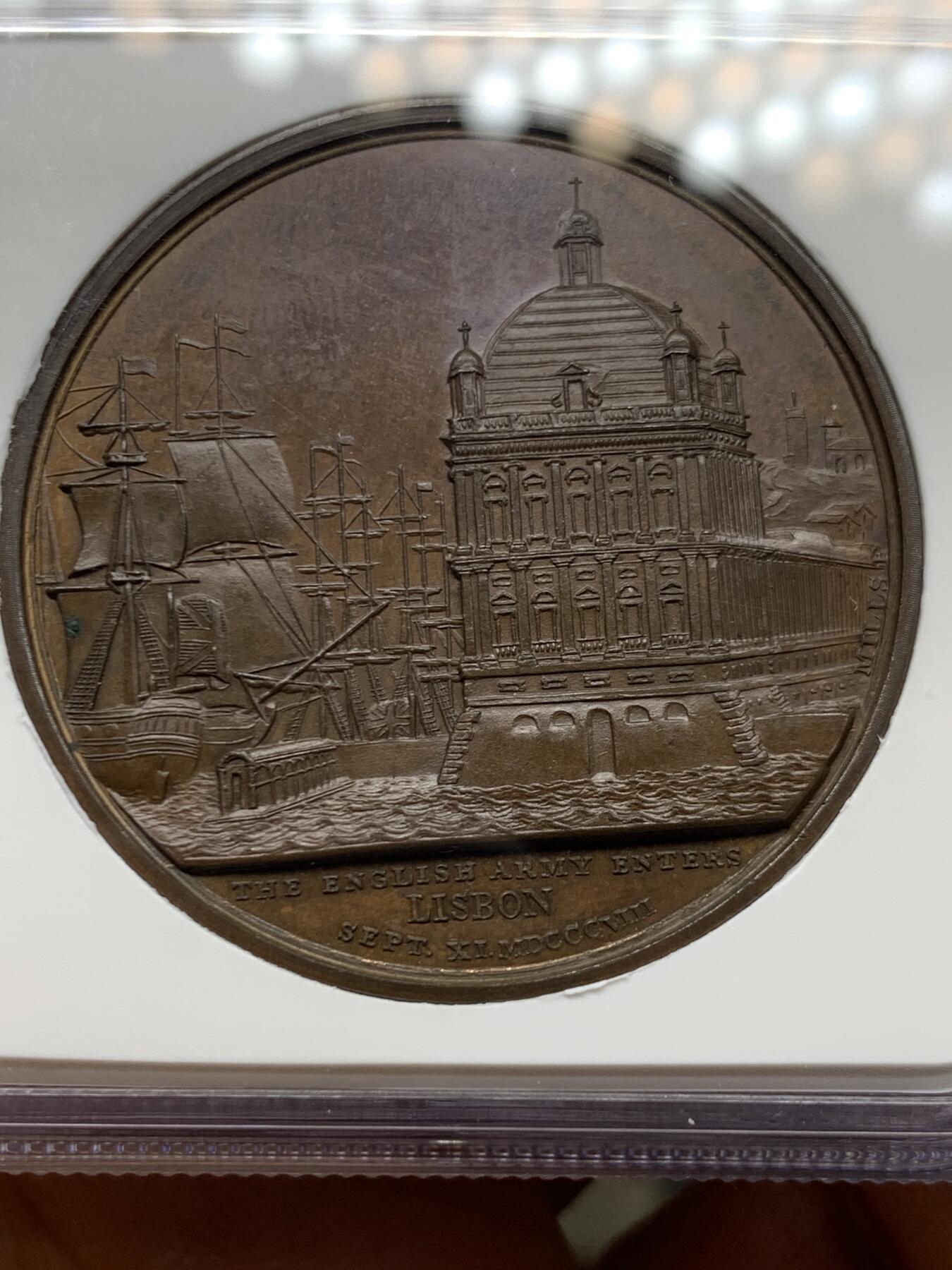 《竞宝斋》第467场 周日，周一 2场连拍 （全场包邮）欢迎送拍 NGC MS64BN 1808年英国纪念维米亚战役英军进入里斯本铜章 穆迪原盒系列 经典品种 稀少 超高分 加厚盒 双面高浮雕雕刻精美