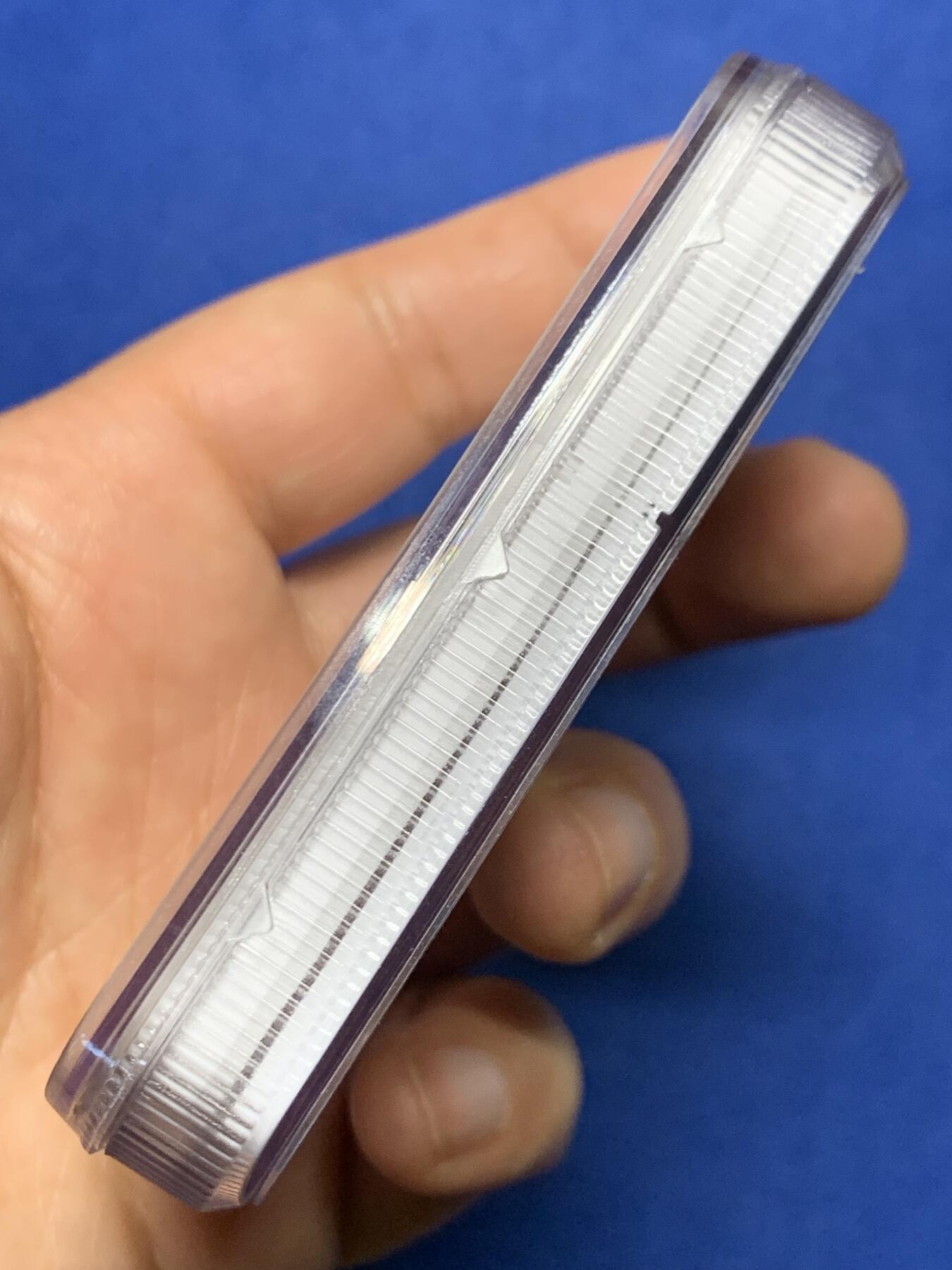 《竞宝斋》第467场 周日，周一 2场连拍 （全场包邮）欢迎送拍 NGC AU58 民国1943年蒋字背天坛开罗会议纪念章 WM材质 中央造币厂成都分厂铸造，正面中心镌双钩体“蒋”字，外环英文“元首蒋介石及夫人制赠”，背图为天坛祈年殿，顶部镶挂环，为当时奖励随蒋出访的高级人员和外宾所用，加厚盒