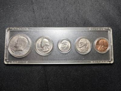 KK钱币收藏小铺   套币 批量/好品散币专场 2月预留时间 周末发货 -  美国套币 含1976年建国200周年纪念币