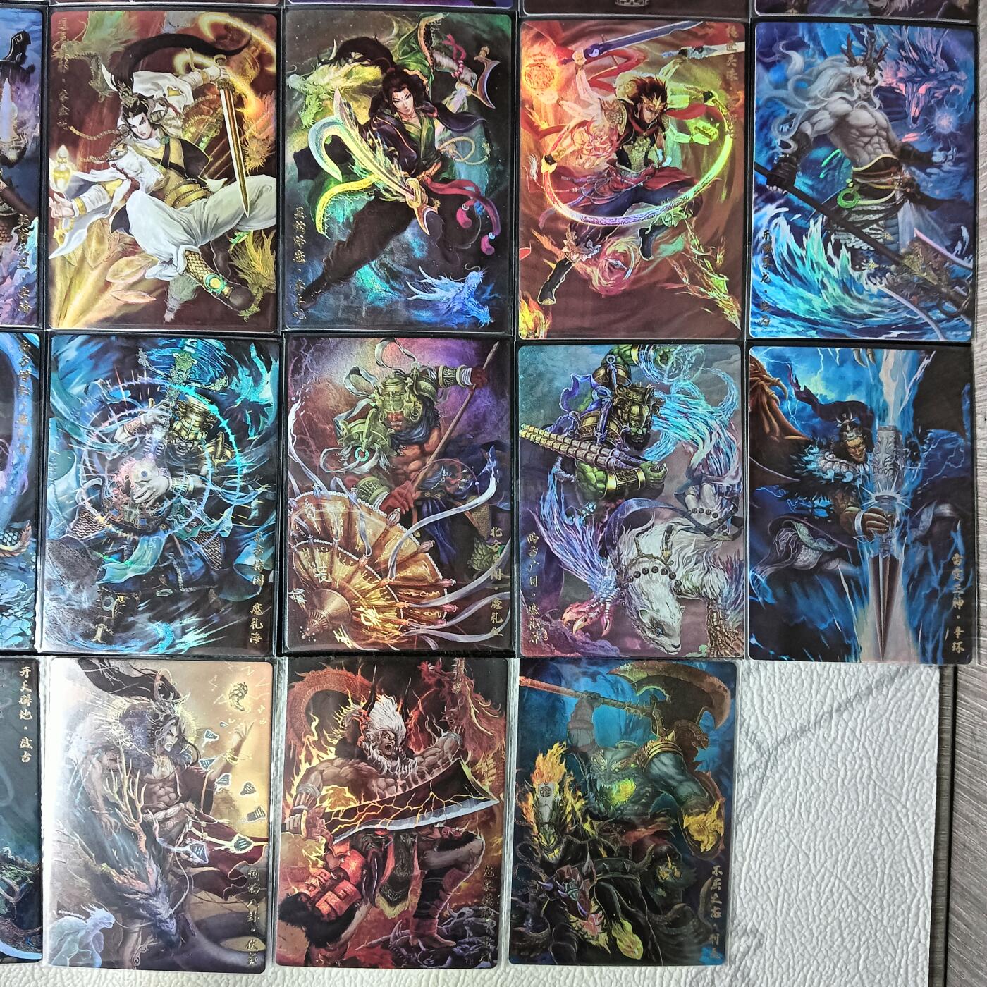 花开卡拍第61期（3月7号周六截拍，品控勿拍!!!拍品不寄存，运费5元（新疆需补运费差价或顺丰到付），自制卡难免瑕疵，可能存在轻微撞角爆边等出厂瑕疵，品控介意勿拍！） 卡玩帕克封神天下第一弹 男卡37张 折光彩闪