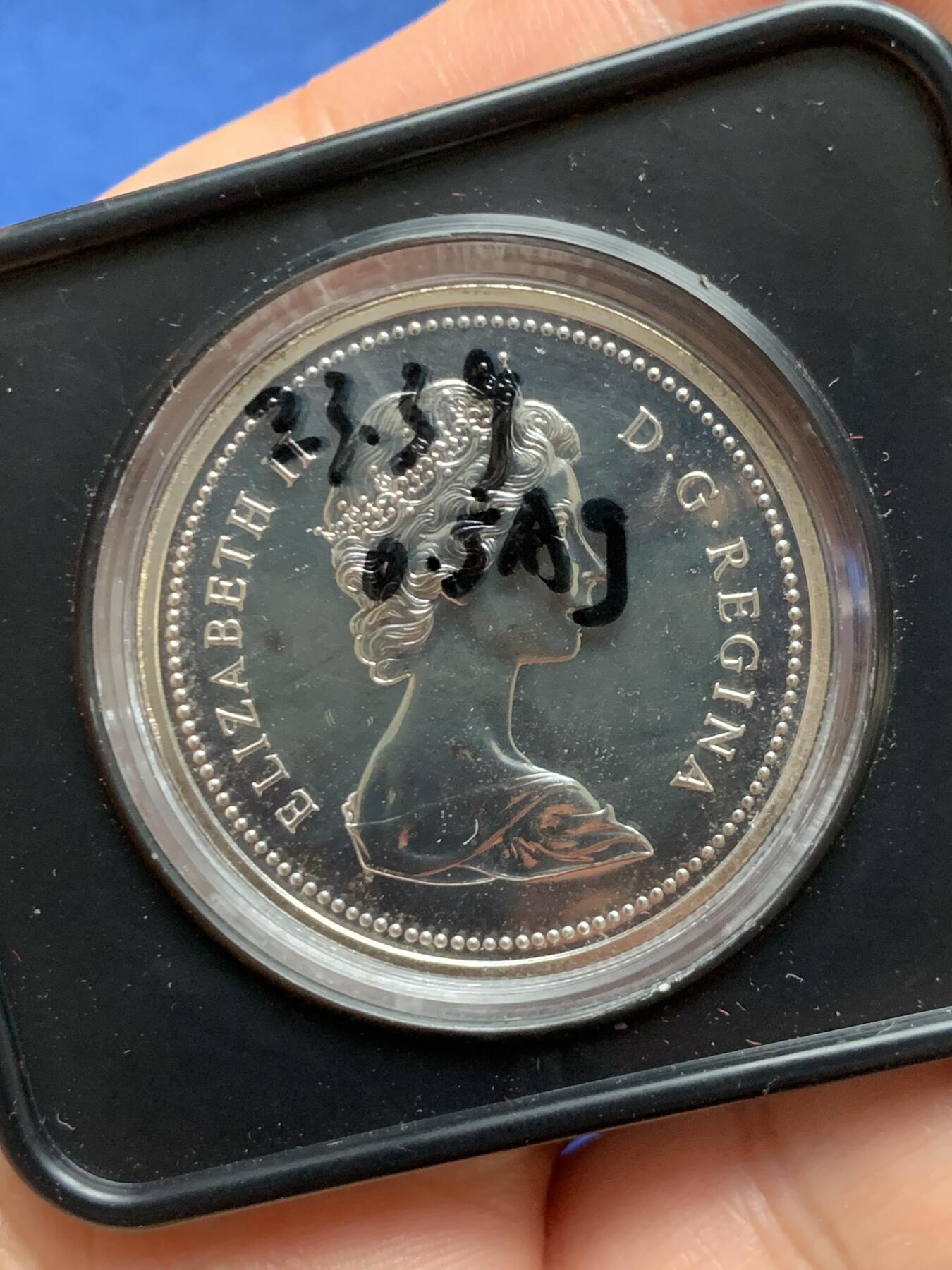 《竞宝斋》第467场 周日，周一 2场连拍 （全场包邮）欢迎送拍 加拿大1975年卡尔加里骑警队成立100周年1元银币