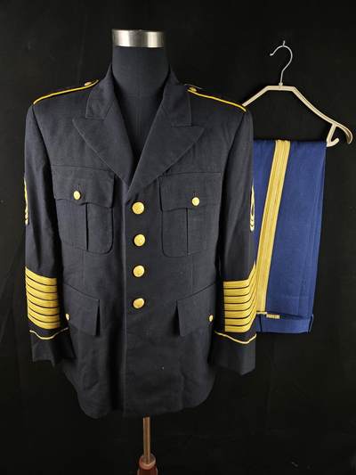 0元起拍勋章 第336期 咸鱼国勋章拍卖专场 3月4日（周三）下午6：00开始 - 美国陆军士官礼服一套 裤子马裤呢面料 胸围102 肩宽48 衣长76 袖长60 腰围83 裤长104