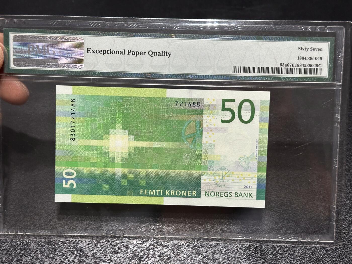 《外钞收藏家》第六百一十四期（精选场）（长期征集拍品、欢迎藏友们联系合作） 2017年挪威海洋版50克朗 PMG67 尾88
