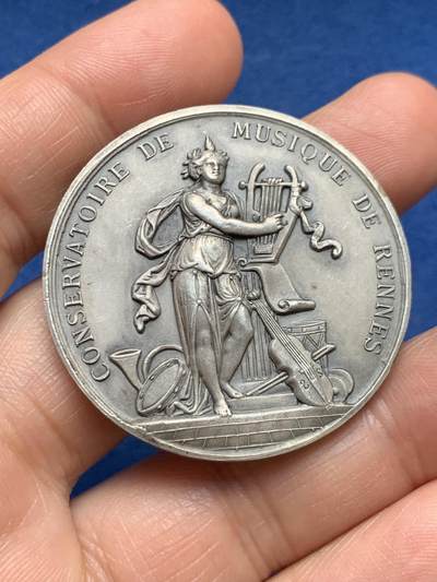 《竞宝斋》第467场 周日，周一 2场连拍 （全场包邮）欢迎送拍 - 法国雷恩市音乐节镀银铜章 34.4克 42.2mm