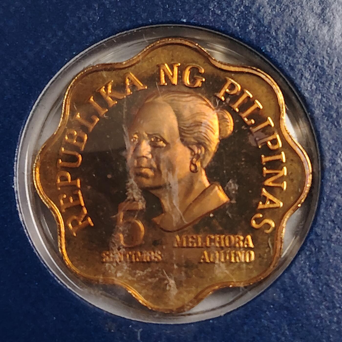 布加迪🐬～世界钱币(上海)🌾第 278 期 /  各国套币和散币 菲律宾🇵🇭 1980年 5分精致币