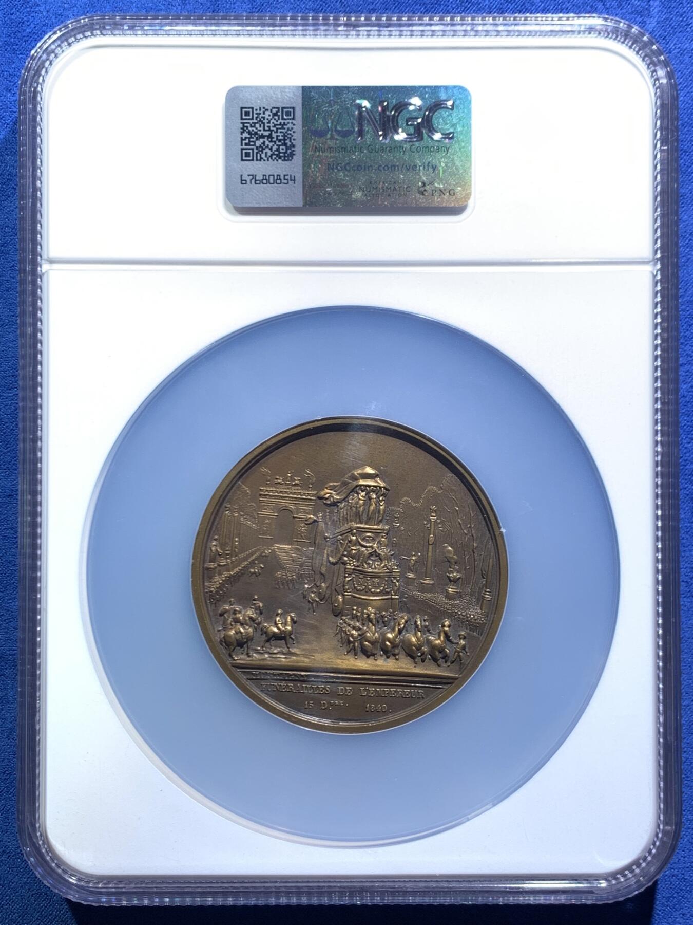 《竞宝斋》第467场 周日，周一 2场连拍 （全场包邮）欢迎送拍 NGC MS62BN 法国1840年拿破仑遗骸从圣赫勒拿岛迁回巴黎荣军院安葬纪念铜章 后铸版 加大加厚盒