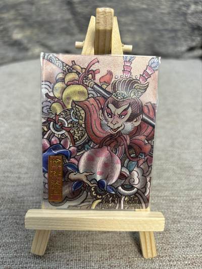 喜灰玩卡拍卖第五期，接拍品0佣金，欢迎送拍，释放现金流，让自己有资金可以购买更多喜欢的卡牌，让别的卡友能淘到更多心仪的卡牌 - 墨婉文化 赵洛严老师绘 偷桃盗丹 粗闪