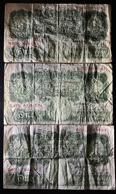 小福收藏拍卖第202期 流通品相裸钞 特惠场 本场全部为欧洲纸币【佣金仅收2% 不设最低佣金 全场包邮】 英国1镑 1组3张（含1张豹子号 ）