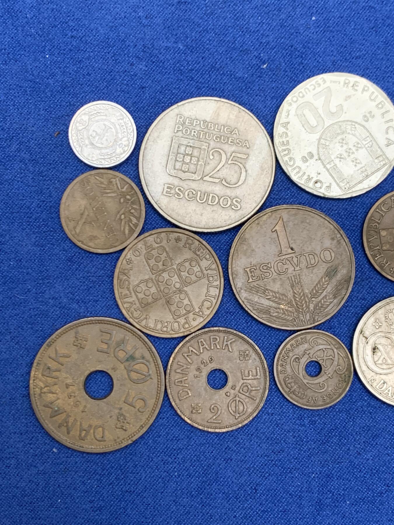 《竞宝斋》第467场 周日，周一 2场连拍 （全场包邮）欢迎送拍 14枚一组 世界各国钱币