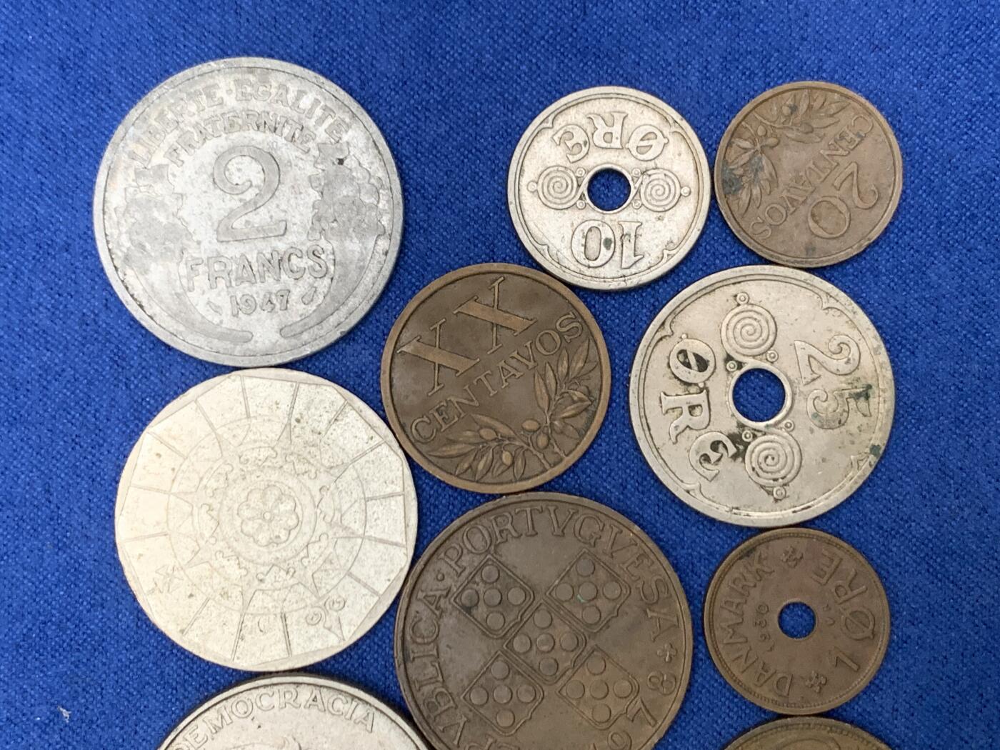 《竞宝斋》第467场 周日，周一 2场连拍 （全场包邮）欢迎送拍 14枚一组 世界各国钱币