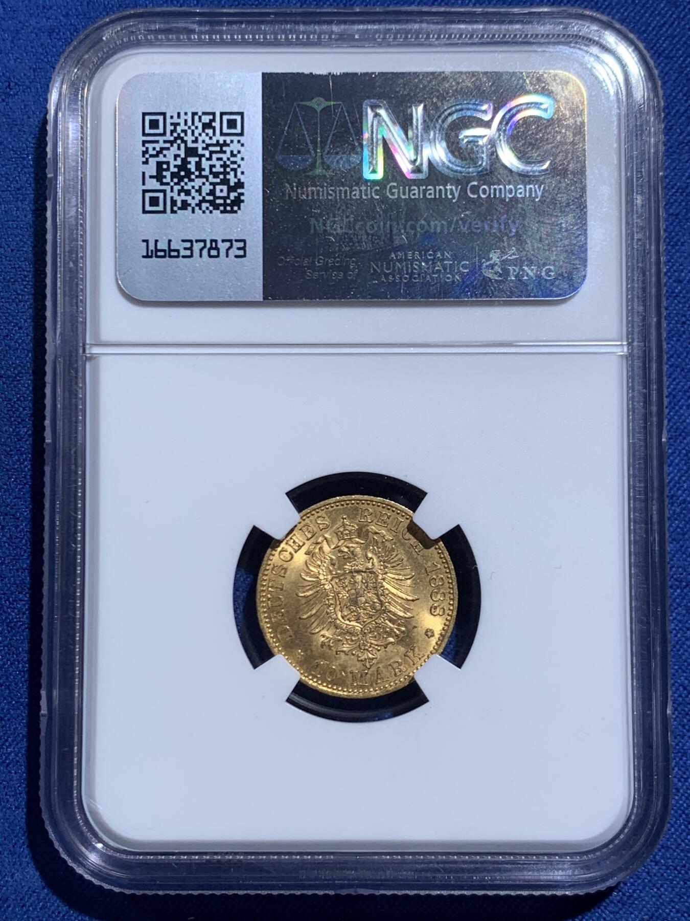 《竞宝斋》第467场 周日，周一 2场连拍 （全场包邮）欢迎送拍 NGC MS65 德国1888年三皇10马克金币 腓特烈三世 900金 3.98克 吉利年份 GEM品相难得