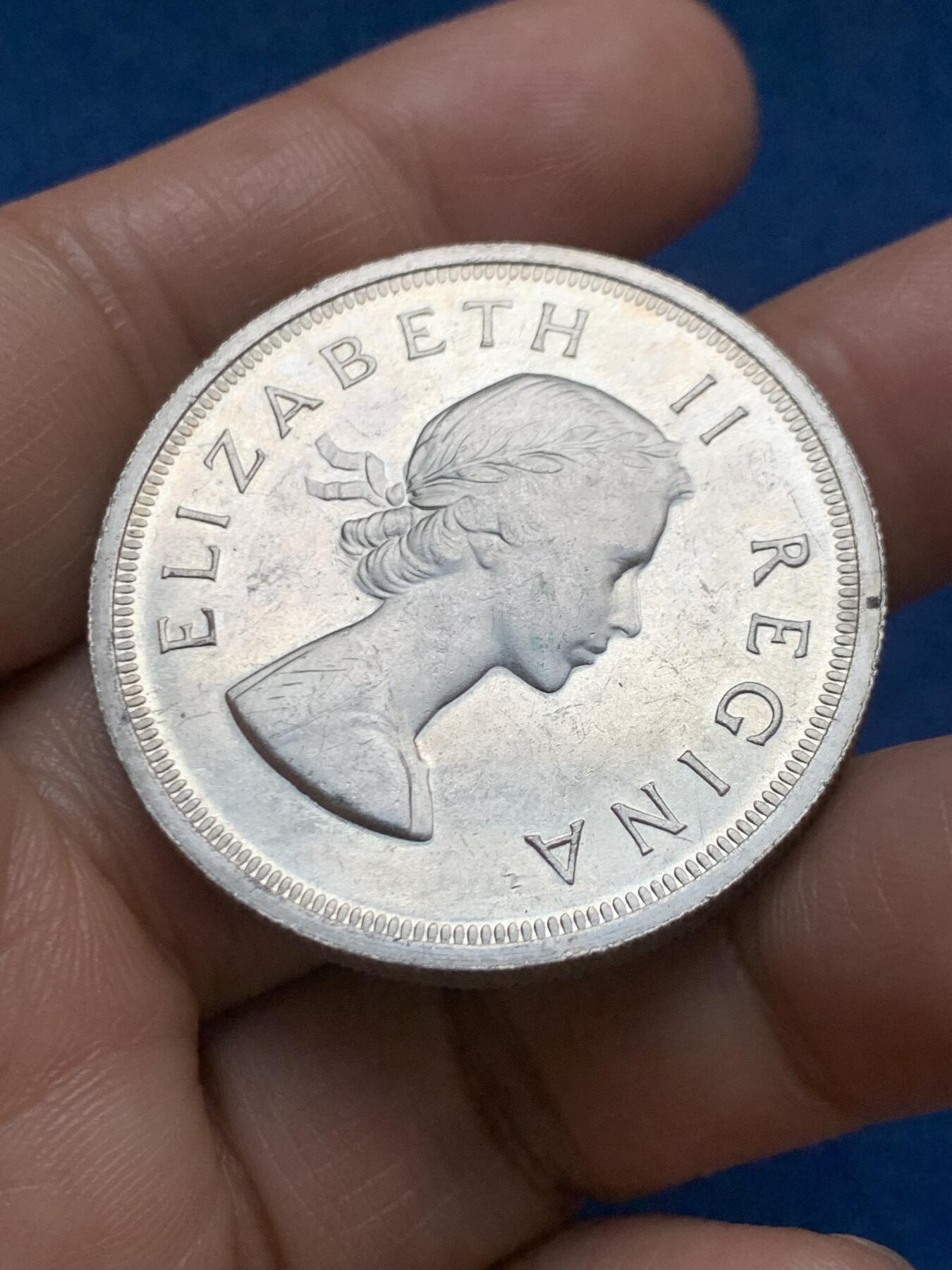 《竞宝斋》第467场 周日，周一 2场连拍 （全场包邮）欢迎送拍 南非1953年羚羊5先令银币