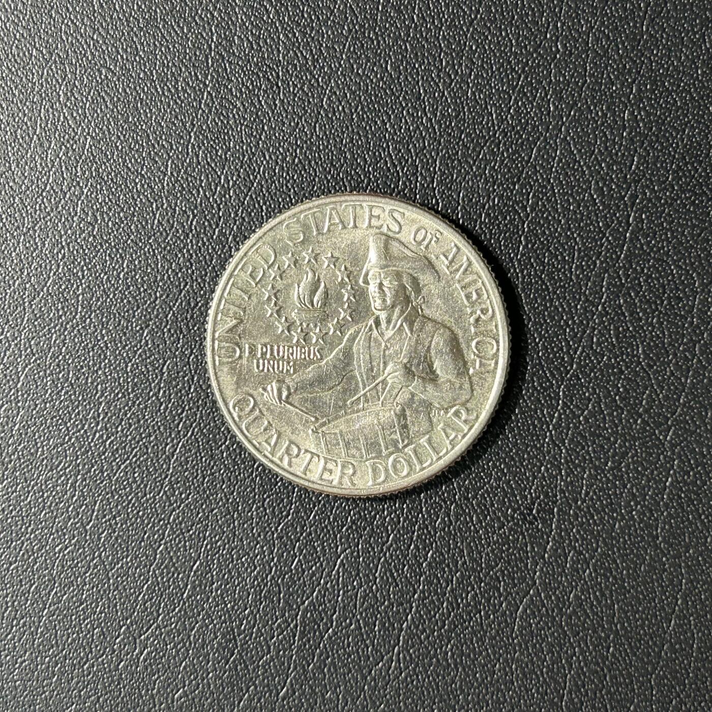 【铜匠收藏】★第141★散币专场 不寄存，30包邮。不满30元，支付5元运费。《接受代拍 代送NGC评级》 美国 1976年 独立宣言200周年25分纪念币