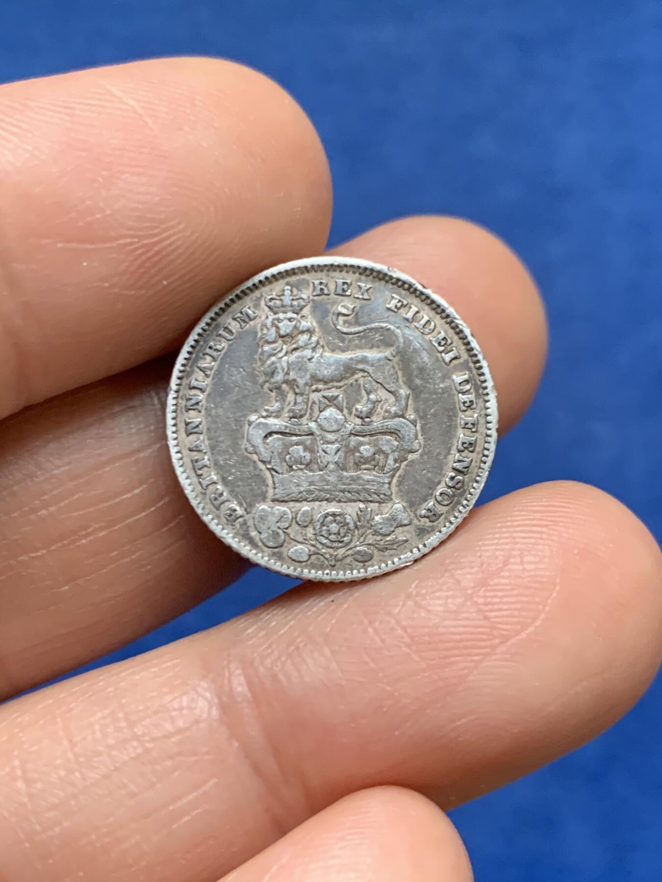 《竞宝斋》第467场 周日，周一 2场连拍 （全场包邮）欢迎送拍 英国 1826年 乔治四世 站狮6便士 银币 少见品种 细节见图