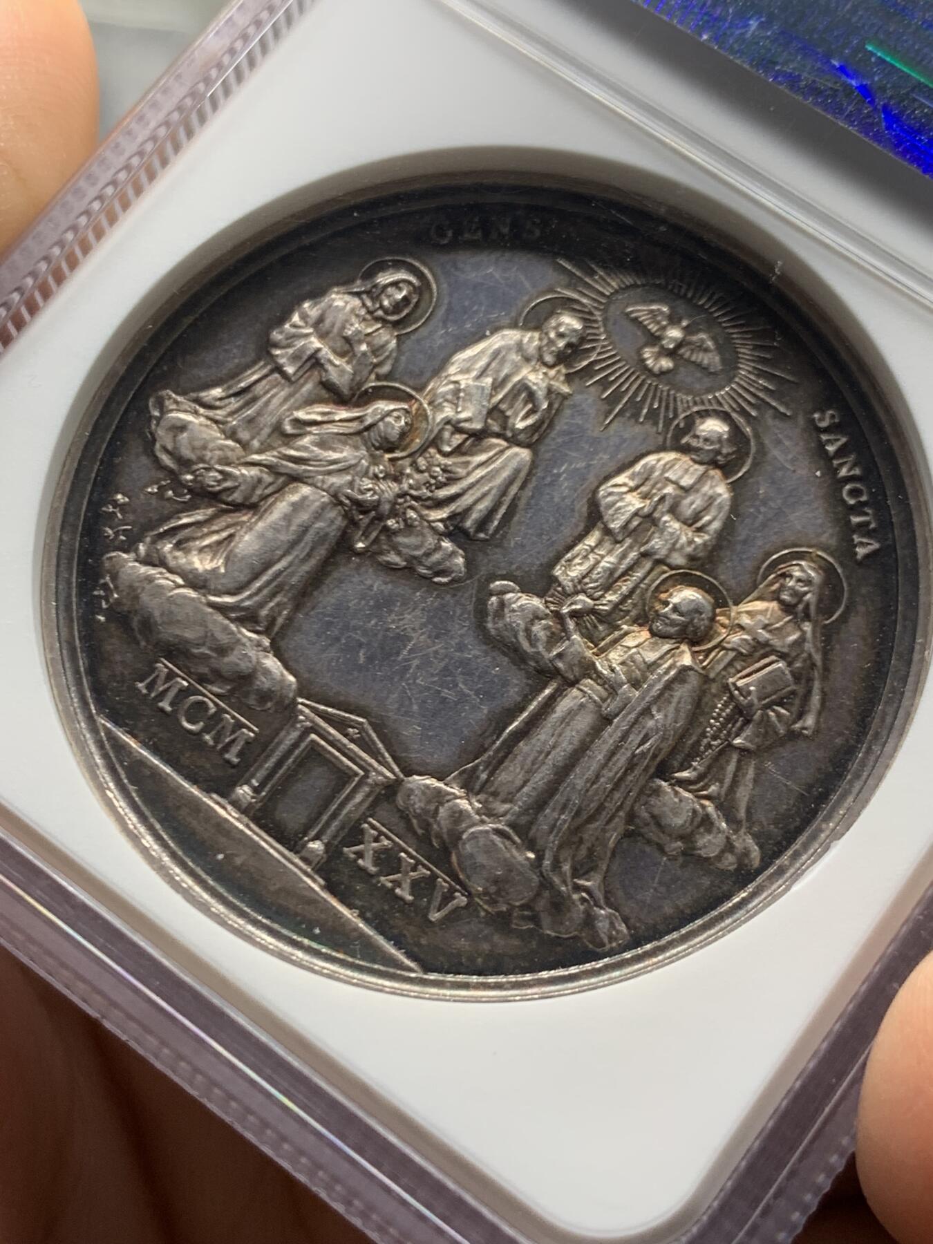 《竞宝斋》第467场 周日，周一 2场连拍 （全场包邮）欢迎送拍 NGC AU58 梵蒂冈 1925年 庇护十一银章 加厚盒