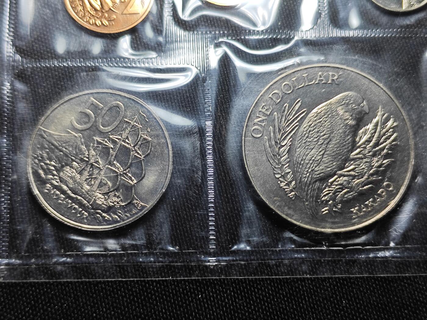 KK钱币收藏小铺   套币 批量/好品散币专场 2月预留时间 周末发货  1986新西兰大小面值清年 鸟主题一套 含1元克朗形纪念币