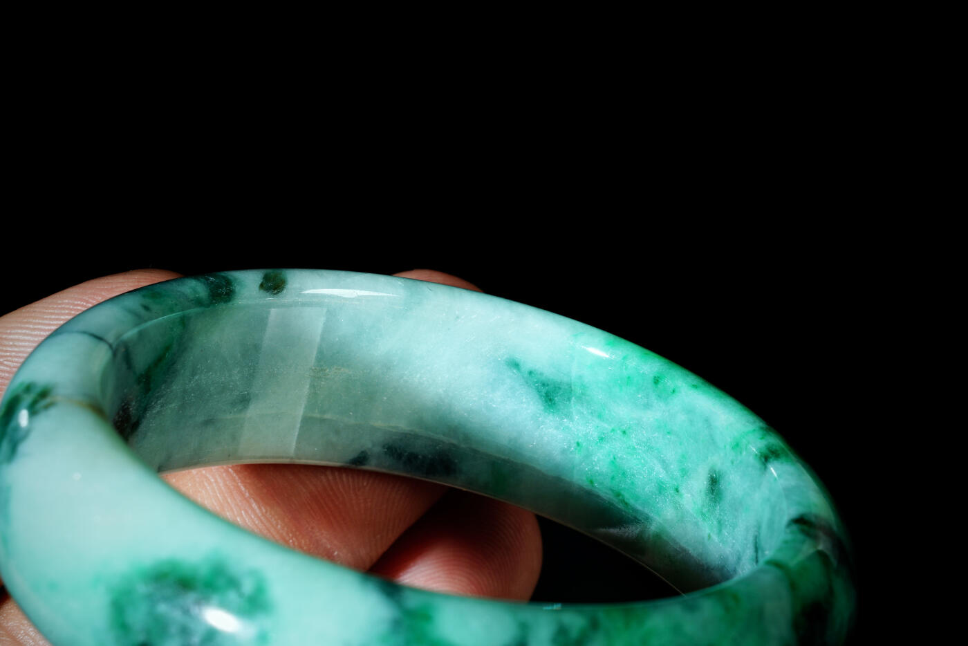 上海都达杂项专场四十四【全场包邮】  天然冰绿花翡翠（A货）贵妃手镯 附鉴定证书91-71