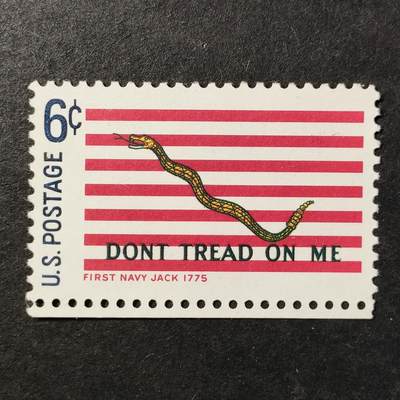 ↓君缘收藏752期☞钱币邮品↓无佣金、可寄存、满30元包邮  - 美国邮票，1968年美国第一海军旗“不要踩在我身上”响尾蛇图案雕刻版