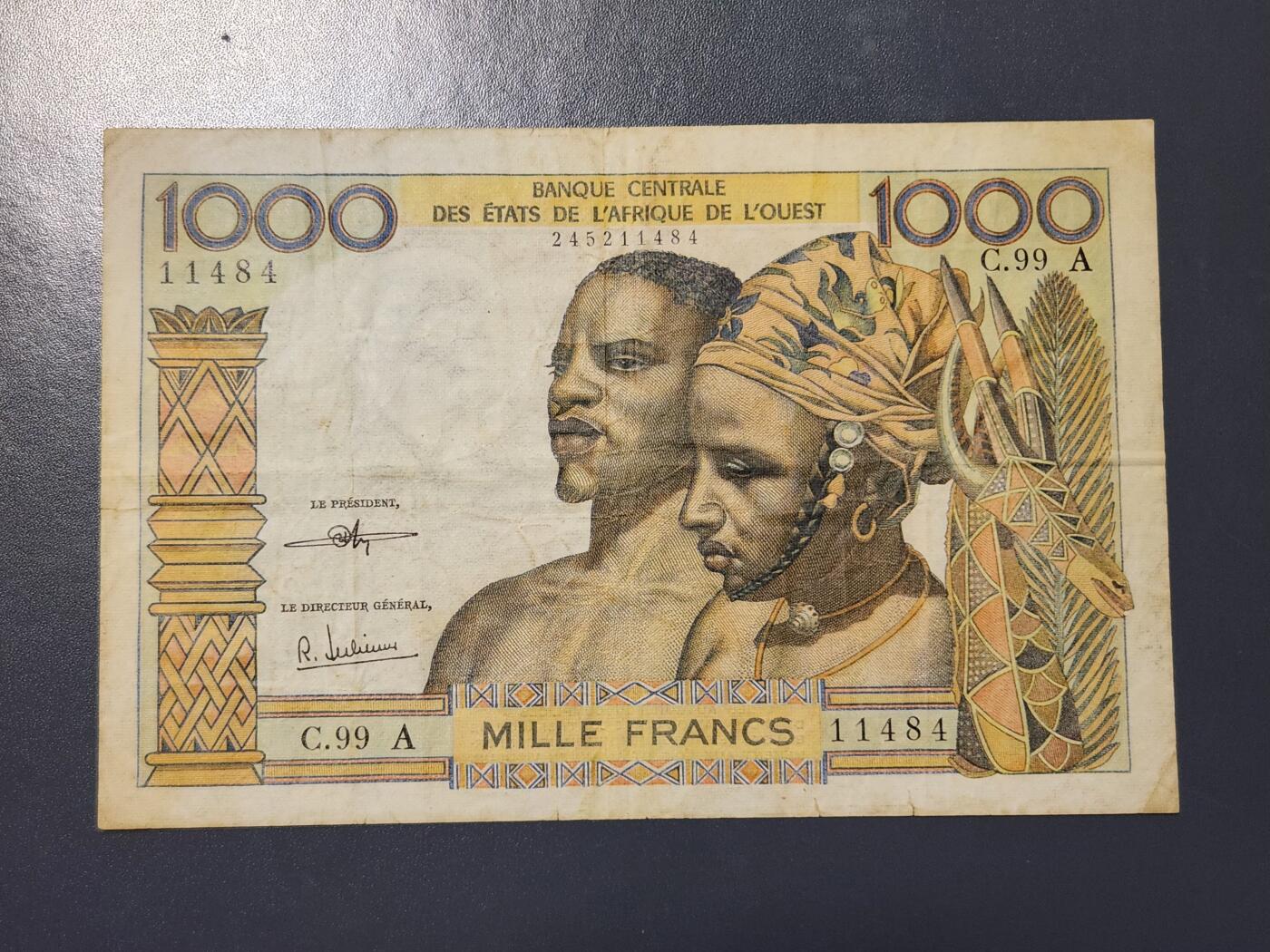 3月2号晚上8点 外国纸币自动截拍第33场 西非（科特迪瓦）1959年版  1000法郎  原票美品
