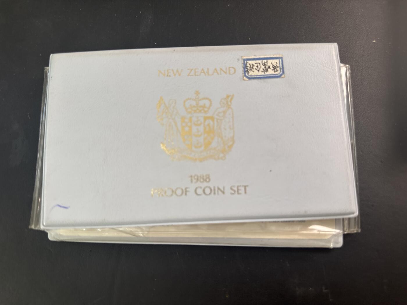 ❤️【币观天下】❤️ 第343期钱币秒杀拍卖场- 2026.3.6周五晚上6点半场 长期征集拍品  新西兰1988年黄嘴企鹅纪念银币27.216克