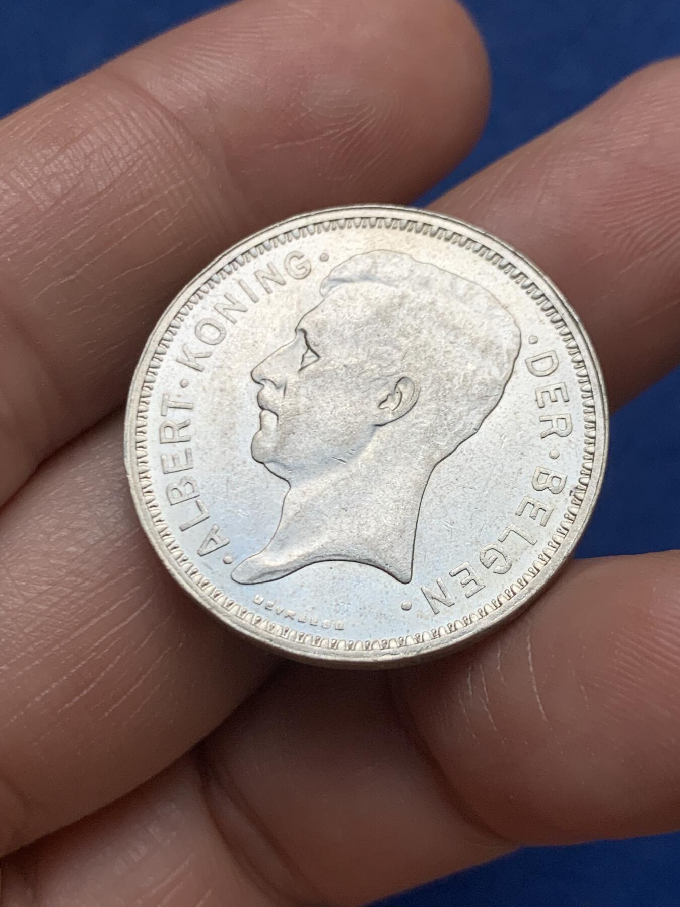 《竞宝斋》第467场 周日，周一 2场连拍 （全场包邮）欢迎送拍 比利时1934年国王阿尔贝一世20法郎银币 11g 680银