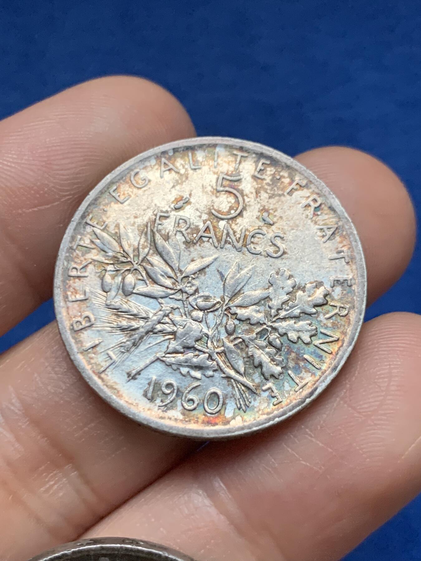 《竞宝斋》第467场 周日，周一 2场连拍 （全场包邮）欢迎送拍 两枚一组 法国1960年/1964年播种女神5法郎银币 总重约23.9克 835银