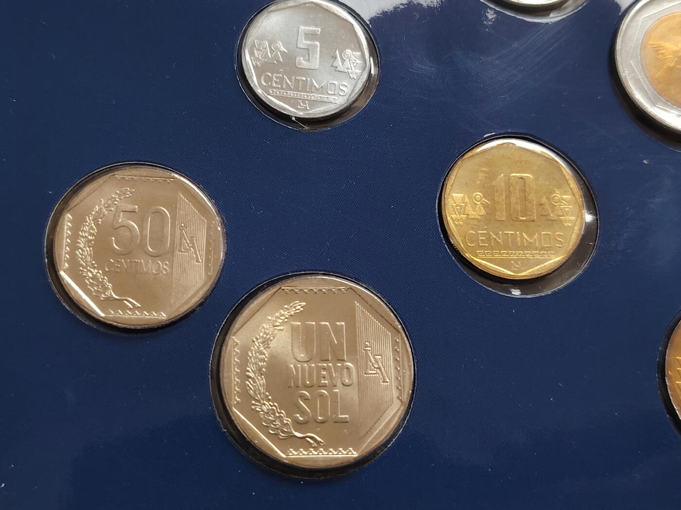 布加迪🐬～世界钱币(上海)🌾第 278 期 /  各国套币和散币 秘鲁🇵🇪 2009年套币8枚