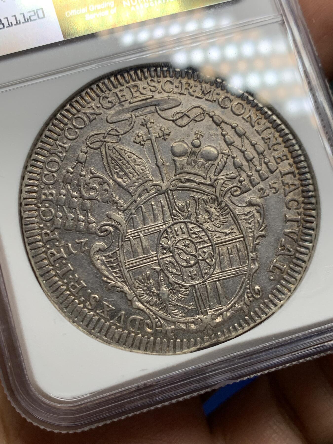 《竞宝斋》第467场 周日，周一 2场连拍 （全场包邮）欢迎送拍 NGC AU55 波西米亚王国 奥洛穆茨主教区 1725年 泰勒大银币 少见人像底板带光可藏