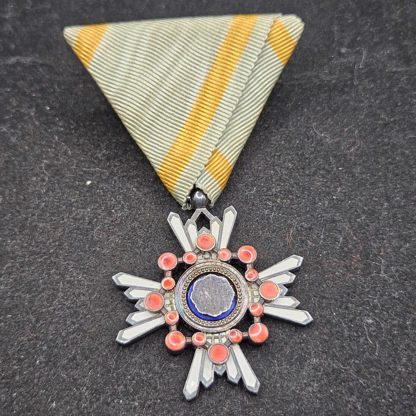 0元起拍勋章 第336期 咸鱼国勋章拍卖专场 3月4日（周三）下午6：00开始