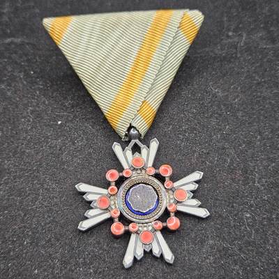 0元起拍勋章 第336期 咸鱼国勋章拍卖专场 3月4日（周三）下午6：00开始 - 日本战时 六等瑞宝章银制