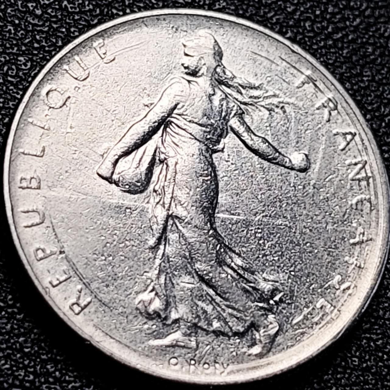 泉币菌-第204场-元宵节专场 本场拍品多 请提前出价