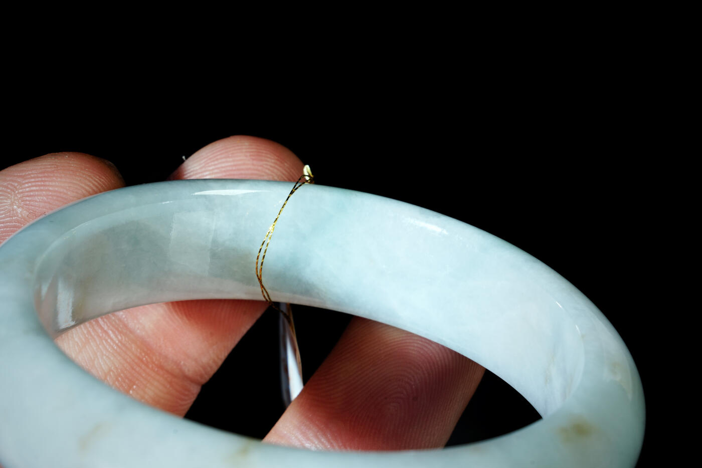 上海都达杂项专场四十四【全场包邮】  天然冰糯种翡翠（A货）贵妃手镯 附鉴定证书91-69