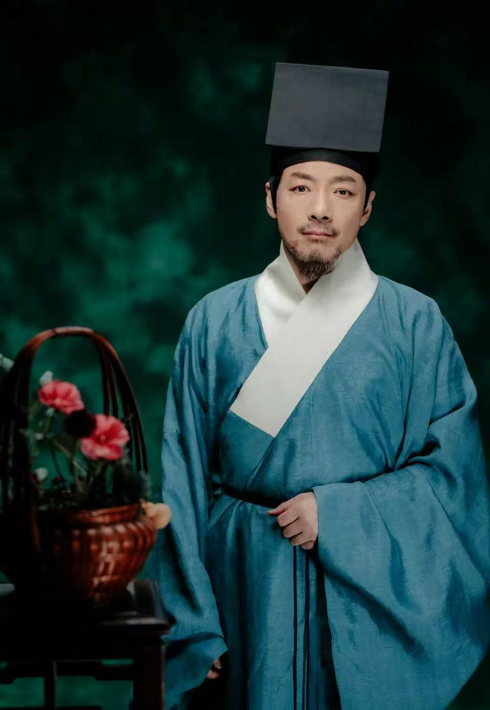 零元拍：没过十五都是年！祖峰签名2026马年春晚《贺花神》七月蜀葵花神春帖，继续祝您“节日快乐”！！