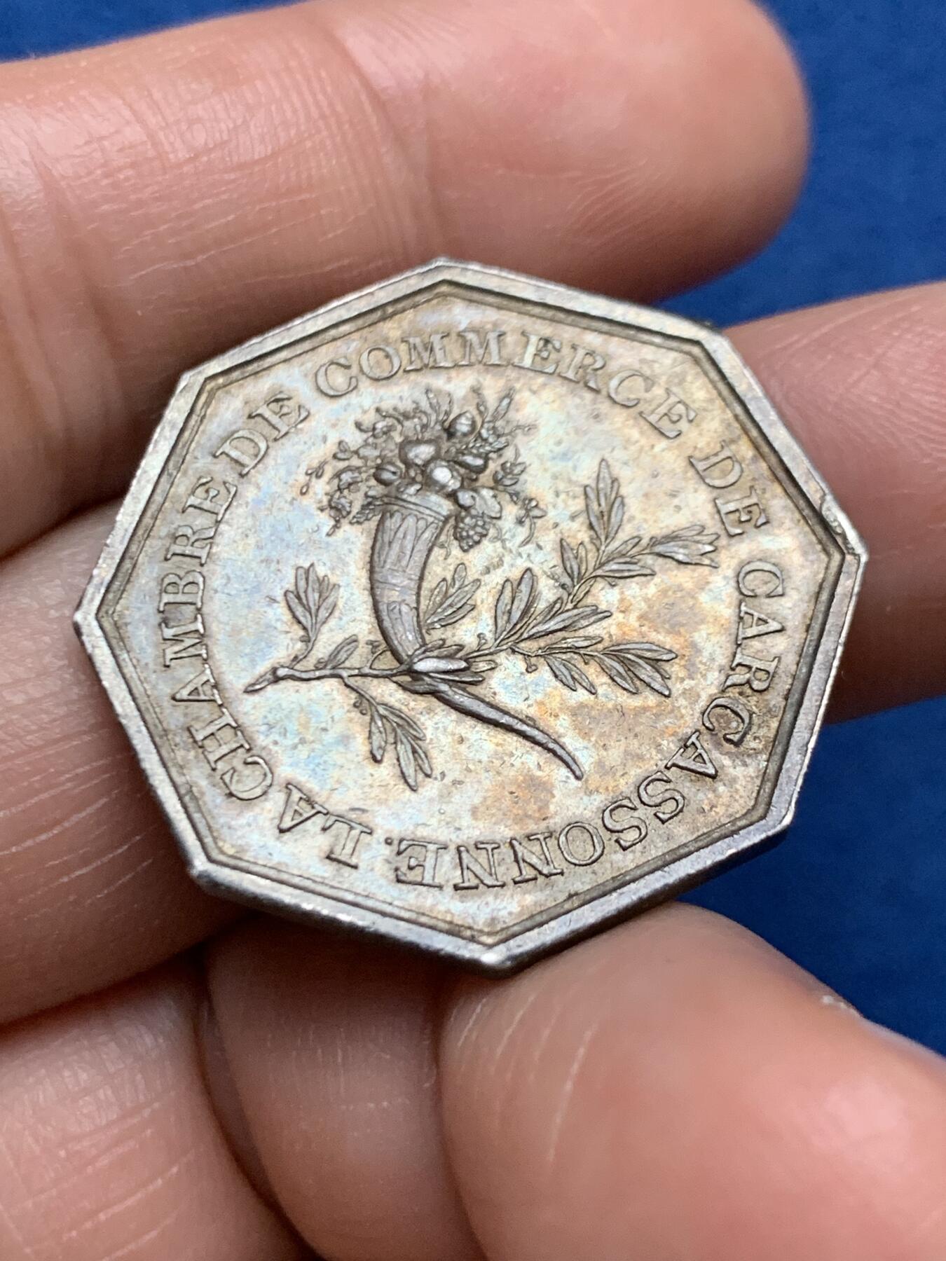 《竞宝斋》第467场 周日，周一 2场连拍 （全场包邮）欢迎送拍 法国路易十八卡尔卡松.阿德商会八角银质代币，重：9.7g，直径：29.1mm，早期无边铭。