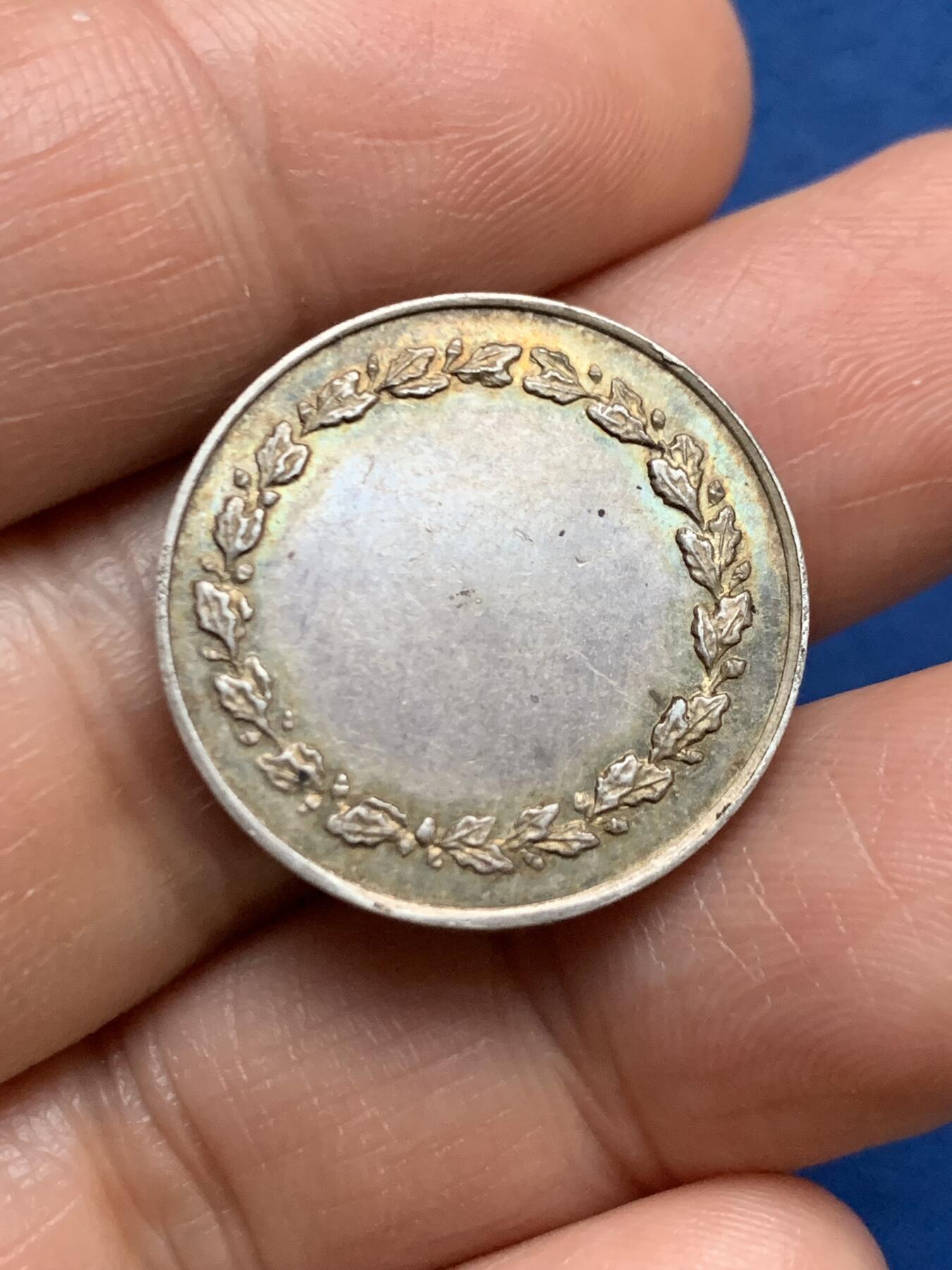 《竞宝斋》第467场 周日，周一 2场连拍 （全场包邮）欢迎送拍 法国19世纪结婚纪念银章，丰饶角AR边铭950银，23.2mm，7克。